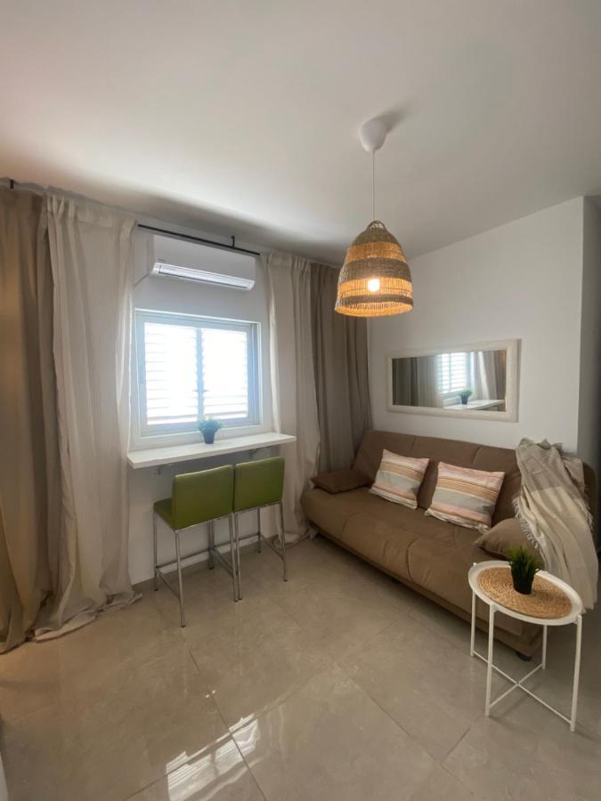 Apartment Oskar Beach Bat Yam Exterior photo