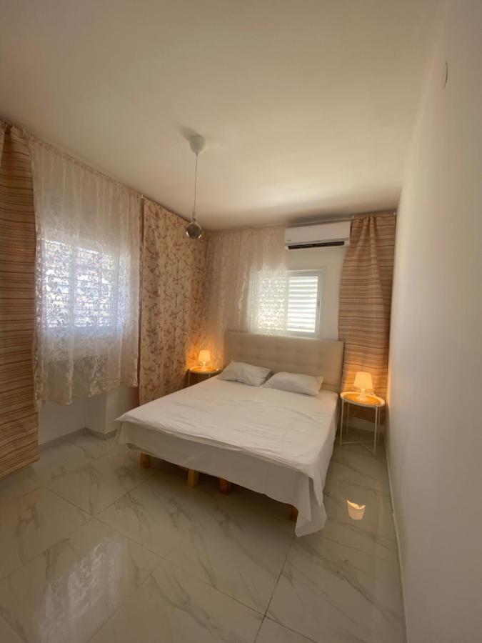 Apartment Oskar Beach Bat Yam Exterior photo
