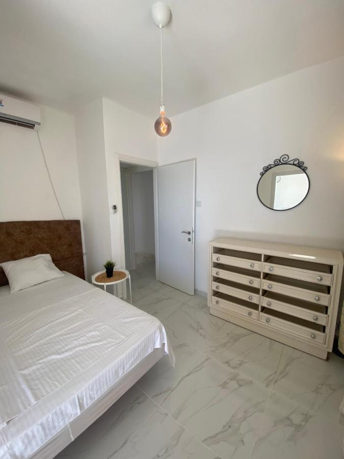 Apartment Oskar Beach Bat Yam Exterior photo